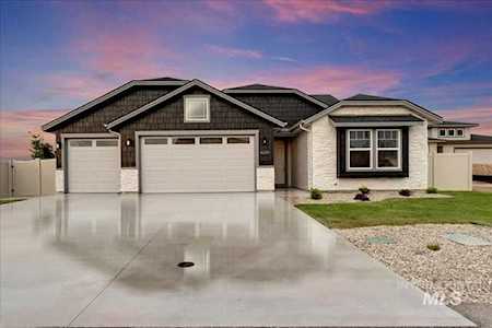 4114 S Lava Springs Loop Nampa, ID 83686