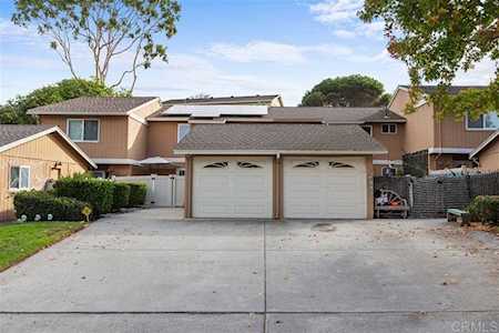 281 Countrywood Ln Encinitas, CA 92024