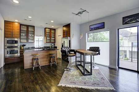 4303 Eigel St Houston, TX 77007
