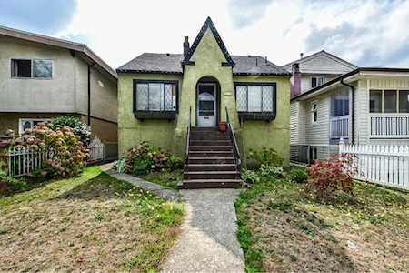 1942 E 49th Avenue Vancouver, BC V5P 1T3