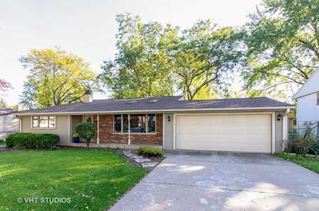 1111 Beechwood Rd Buffalo Grove, IL 60089