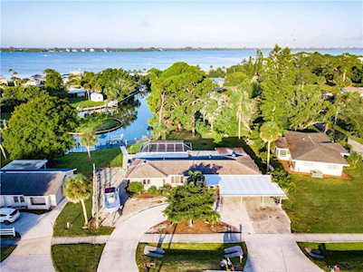 410 S Mccall Road Englewood, FL 34223