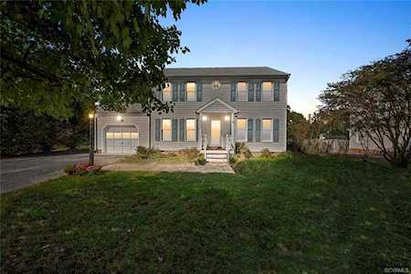 6198 Gibbsdown Place Mechanicsville, VA 23111