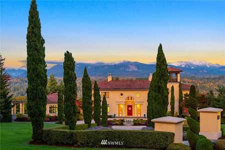 25618 NE 100th St Redmond, WA 98053