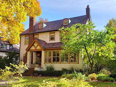 2220 Fairmount Avenue Saint Paul, MN 55105