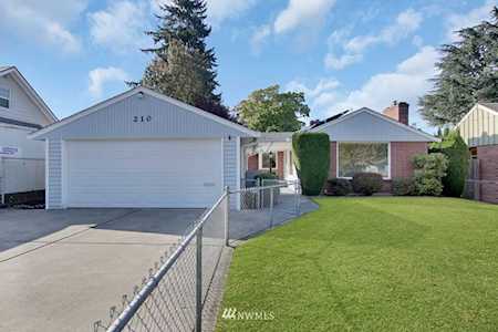 210 17th St NW Puyallup, WA 98371