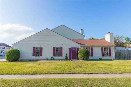 4700 Woods Edge Rd Virginia Beach, VA 23462