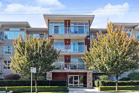 1033 St. Georges Avenue #PH4 North Vancouver, BC V7L 3H5