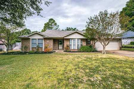 7425 Spring Lea Way North Richland Hills, TX 76182