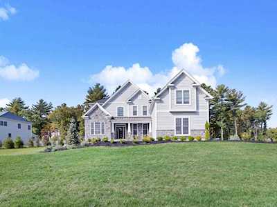 25 Saw Mill Pond Rd Canton, MA 02021