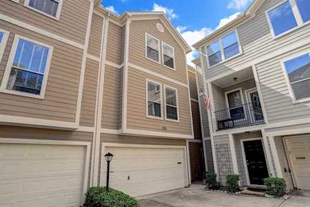 1608 Francis St Houston, TX 77004