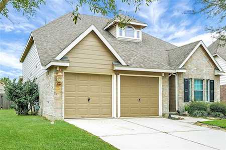4502 Bridgestone Point Dr Spring, TX 77388