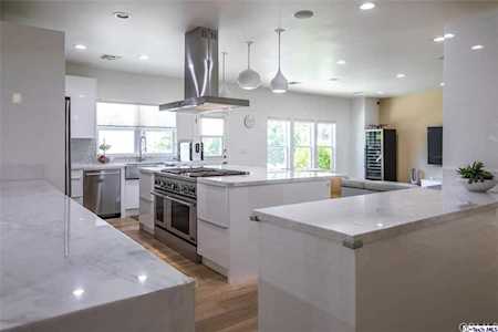 1633 Orange Tree Lane La Canada Flintridge, CA 91011
