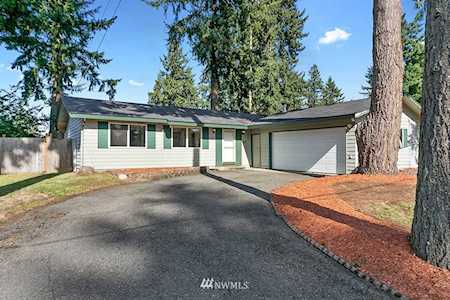 3025 SE 17th St Auburn, WA 98092