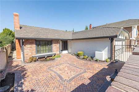 20961 Paseo Nogal Lake Forest, CA 92630