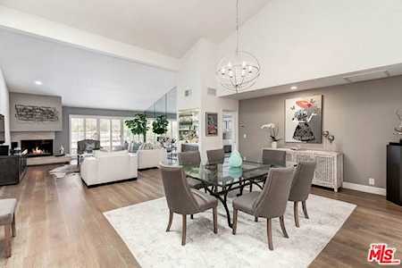 1520 S Beverly Glen #507 Los Angeles, CA 90024