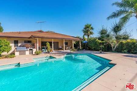 2237 N Vermont Avenue Los Angeles, CA 90027