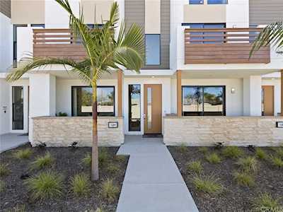 1684 Grand View #37 Costa Mesa, CA 92627