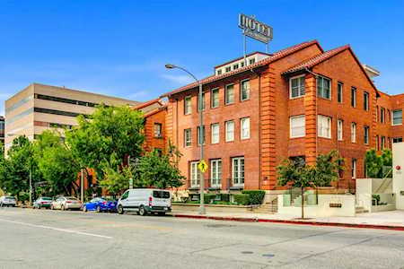 139 S Los Robles Avenue #202 Pasadena, CA 91101