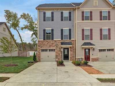 7932 Wistar Woods Ct Henrico, VA 23228