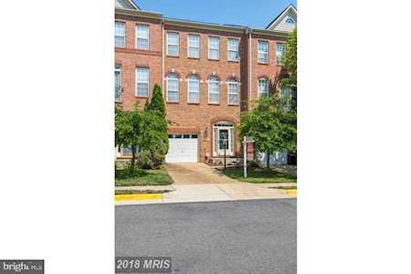 13596 Flying Squirrel Dr Herndon, VA 20171