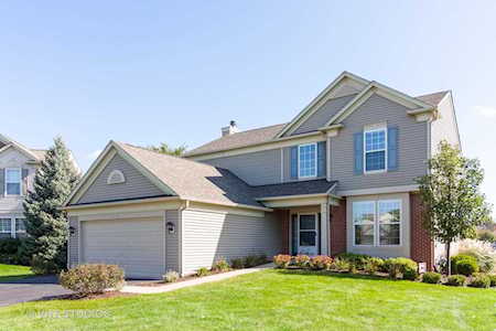 7 Honeysuckle Ct Bolingbrook, IL 60490