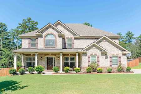 1452 English Manor Cir Stone Mountain, GA 30087