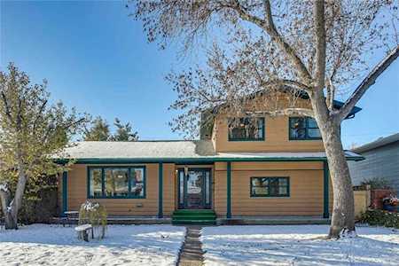 1127 Lake Christina Place SE Calgary, AB T2J 2R7