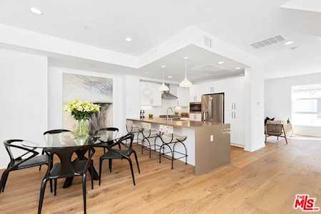 1340 1/2 N Sycamore Avenue Los Angeles, CA 90028