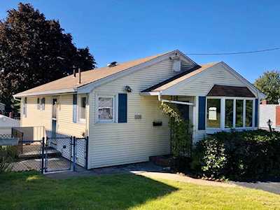 118 Hillcrest Road Waltham, MA 02451