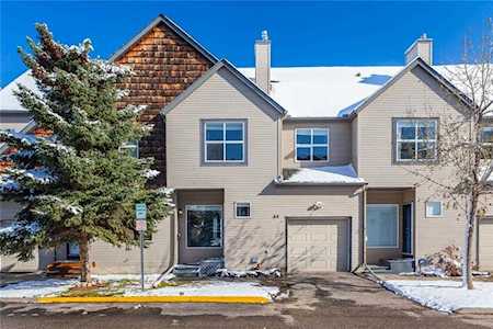 44 Bridlewood View SW Calgary, AB T2Y 3X7