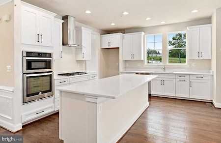 10309 Thirty Knots Ln Berlin, MD 21811