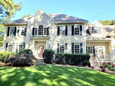 5 Cedarwood Methuen, MA 01844