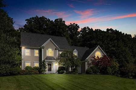 13 Robin Drive Grafton, MA 01536