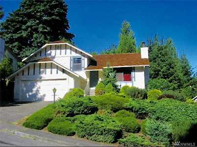 3843 166th Ave SE Bellevue, WA 98008