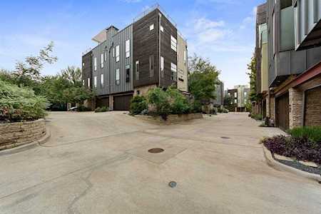 432 Trinity River Circle Dallas, TX 75203