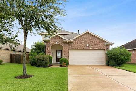 619 Hollingsworth Ln La Marque, TX 77568