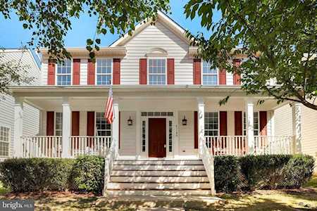 43100 Demerrit St Chantilly, VA 20152