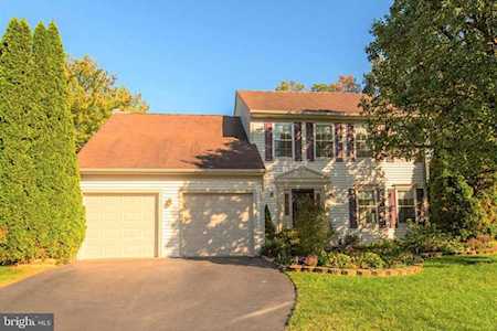 5423 Gladewright Dr Centreville, VA 20120