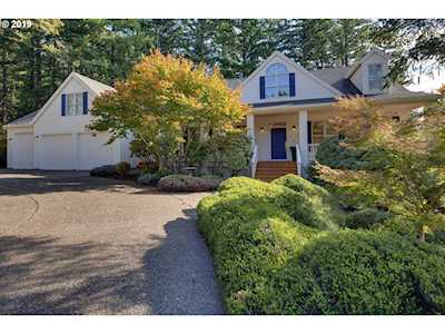 9842 SW Stonecreek Dr Beaverton, OR 97007