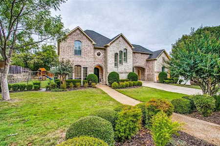 217 Black Walnut Drive Garland, TX 75044