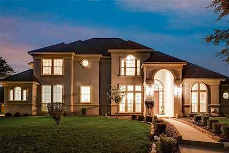 914 Edgemeer Lane Southlake, TX 76092