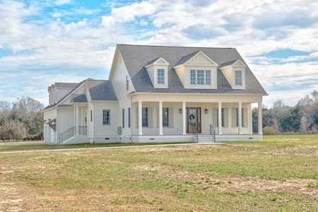 7021 Beverly Ct Christiana, TN 37037