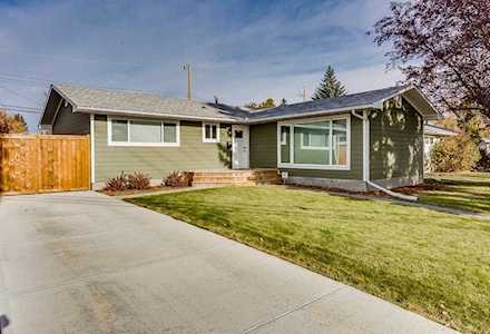 64 Waskatenau Crescent SW Calgary, AB T3C 2X6