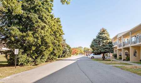 118 Casa Bella Ct #A Louisville, KY 40220