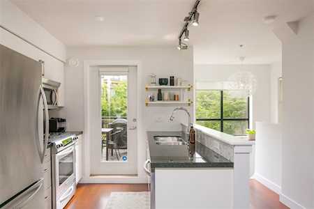 1855 Stainsbury Avenue #101 Vancouver, BC V5N 2M6