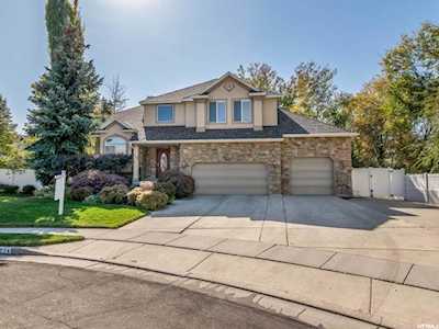 274 E Regent Hill S Cir Midvale, UT 84047