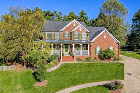 4042 Whiteblossom Estates Ct Louisville, KY 40241