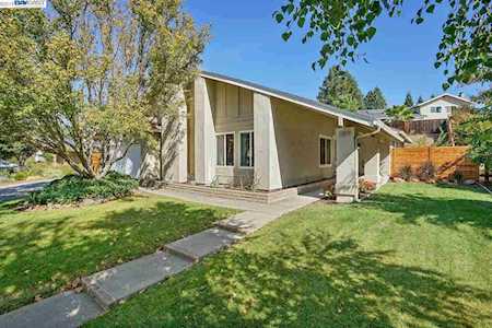 1309 Greenbrook Dr Danville, CA 94526