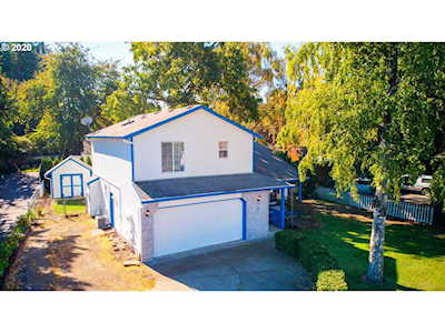 735 NE Territorial Rd Canby, OR 97013
